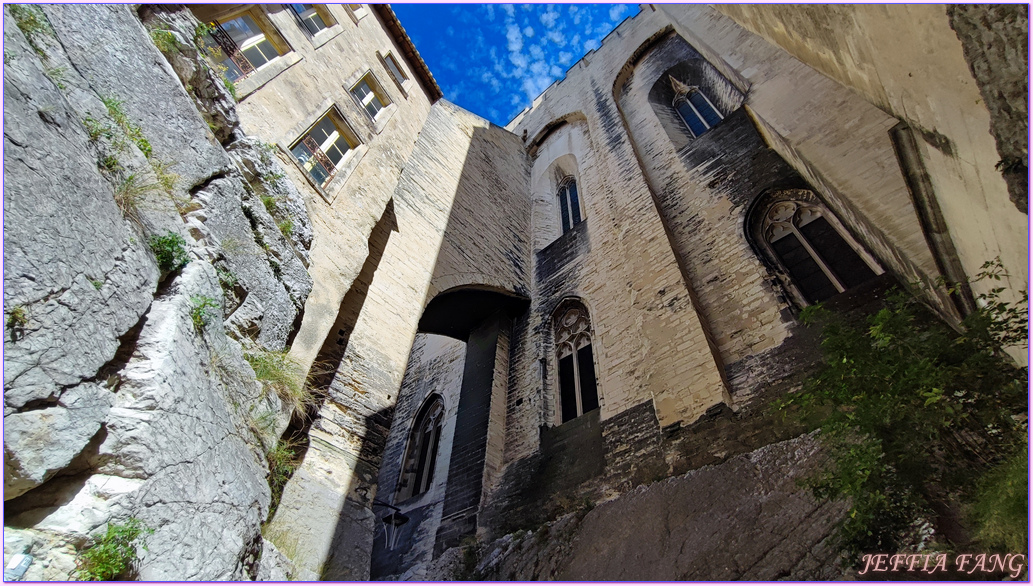 世界文化遺產區,亞維儂Avignon,共和國路Rue de la Republique,凱賽琳公主號S.S.Catherine,南法之旅,寰宇精品河輪UNIWORLD Boutique River Cruises,教皇宮Palais des Papes,普羅旺斯Provence,法國France,法國旅遊,聖伯多祿聖殿Basilique Saint-Pierre