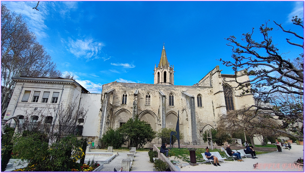 世界文化遺產區,亞維儂Avignon,共和國路Rue de la Republique,凱賽琳公主號S.S.Catherine,南法之旅,寰宇精品河輪UNIWORLD Boutique River Cruises,教皇宮Palais des Papes,普羅旺斯Provence,法國France,法國旅遊,聖伯多祿聖殿Basilique Saint-Pierre