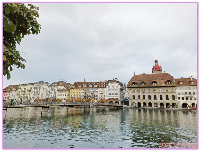 卡貝爾橋,天鵝廣場Schwanenplatz,歐洲Europe,歐洲旅遊,獅子紀念碑,琉森Lucerne,琉森Luzern,琉森老城區,瑞士Switzerland,盧森