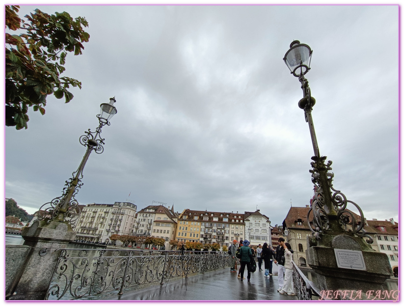 卡貝爾橋,天鵝廣場Schwanenplatz,歐洲Europe,歐洲旅遊,獅子紀念碑,琉森Lucerne,琉森Luzern,琉森老城區,瑞士Switzerland,盧森