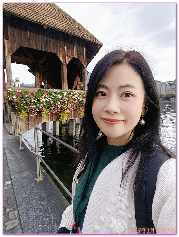 卡貝爾橋,天鵝廣場Schwanenplatz,歐洲Europe,歐洲旅遊,獅子紀念碑,琉森Lucerne,琉森Luzern,琉森老城區,瑞士Switzerland,盧森