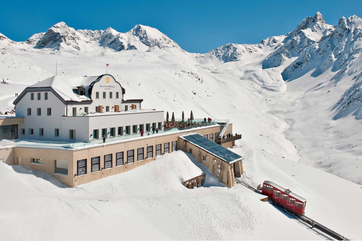 Hotel Romantik,格勞賓登州Graubunden,歐洲Europe,歐洲旅遊,瑞士Switzerland,聖莫里茲St. Moritz,魔塔拉山Muottas Muragl