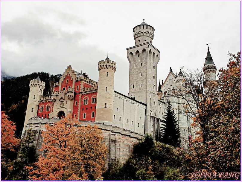 apollo Duty Free,巴伐利亞自由州Bavaria,德國Germany,新天鵝堡Schloss Neuschwanstein,歐洲Europe,歐洲旅遊,福森Fussen,路德維希二世Ludwig II,阿爾卑斯湖Alpsee,霍恩施萬高Hohenschwangau,高天鵝堡Hohenschwangau castle