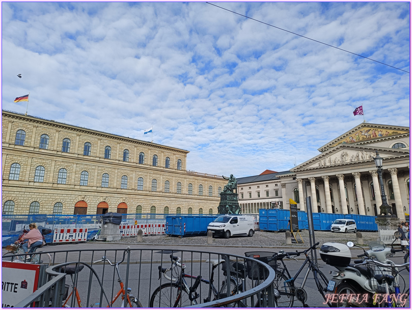 德國Germany,德國旅遊,慕尼黑Munich,慕尼黑中世紀老城區Altstadt,新市廳New Town Hall,歐洲Europe,歐洲旅遊,瑪利亞廣場Marienplatz,舊市政廳Altes Rathaus,農夫市集Viktualienmarkt