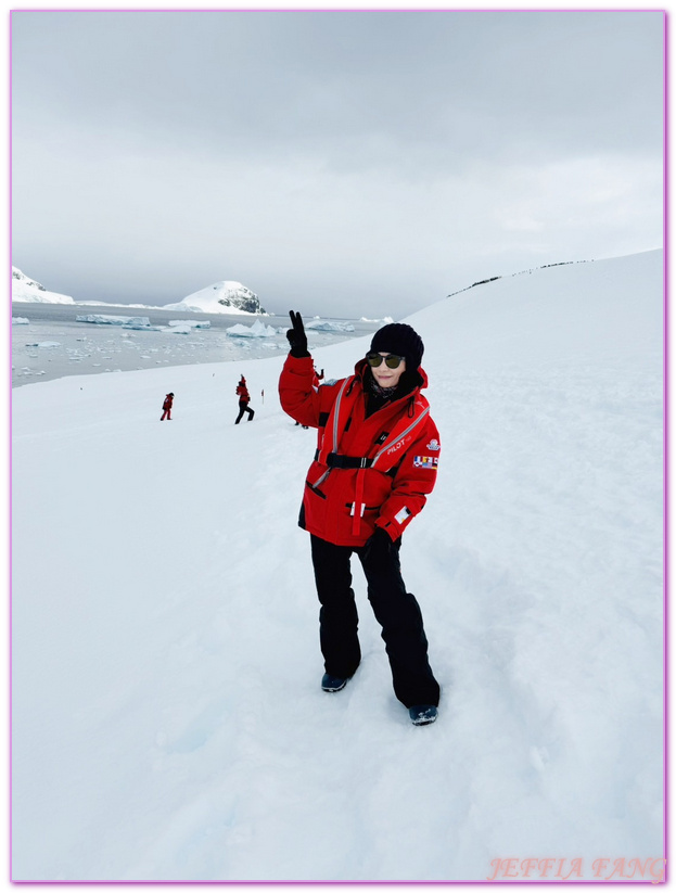 丹科島Danco Island,南極Antarctica,南極半島Antarctic Peninsula,南極旅遊,天堂灣Paradise Bay,巴布亞企鵝,布朗站Brown,極地旅遊,鳳凰旅遊