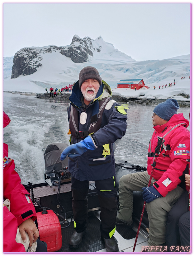 丹科島Danco Island,南極Antarctica,南極半島Antarctic Peninsula,南極旅遊,天堂灣Paradise Bay,巴布亞企鵝,布朗站Brown,極地旅遊,鳳凰旅遊