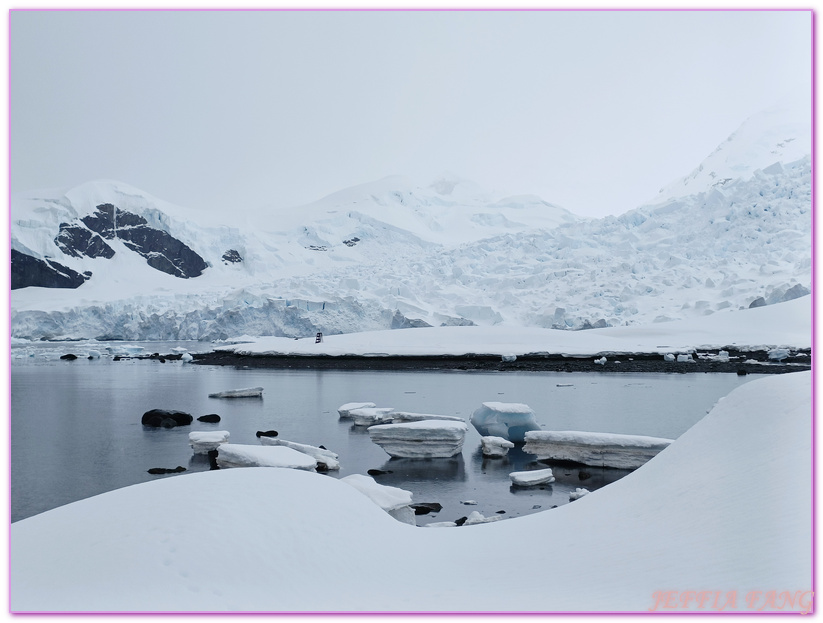 丹科島Danco Island,南極Antarctica,南極半島Antarctic Peninsula,南極旅遊,天堂灣Paradise Bay,巴布亞企鵝,布朗站Brown,極地旅遊,鳳凰旅遊