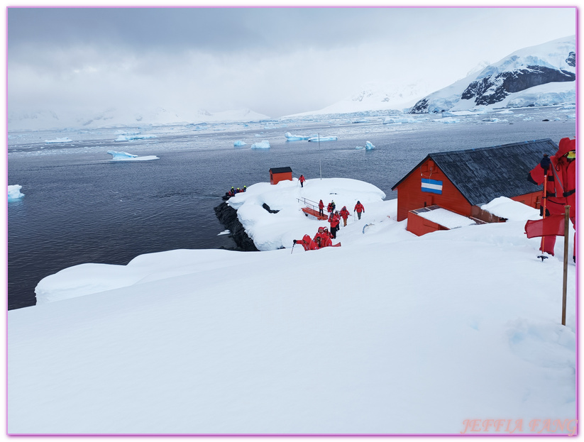 丹科島Danco Island,南極Antarctica,南極半島Antarctic Peninsula,南極旅遊,天堂灣Paradise Bay,巴布亞企鵝,布朗站Brown,極地旅遊,鳳凰旅遊