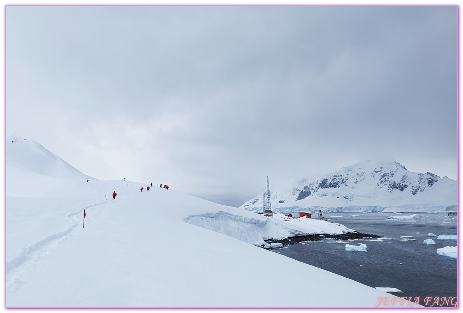 丹科島Danco Island,南極Antarctica,南極半島Antarctic Peninsula,南極旅遊,天堂灣Paradise Bay,巴布亞企鵝,布朗站Brown,極地旅遊,鳳凰旅遊