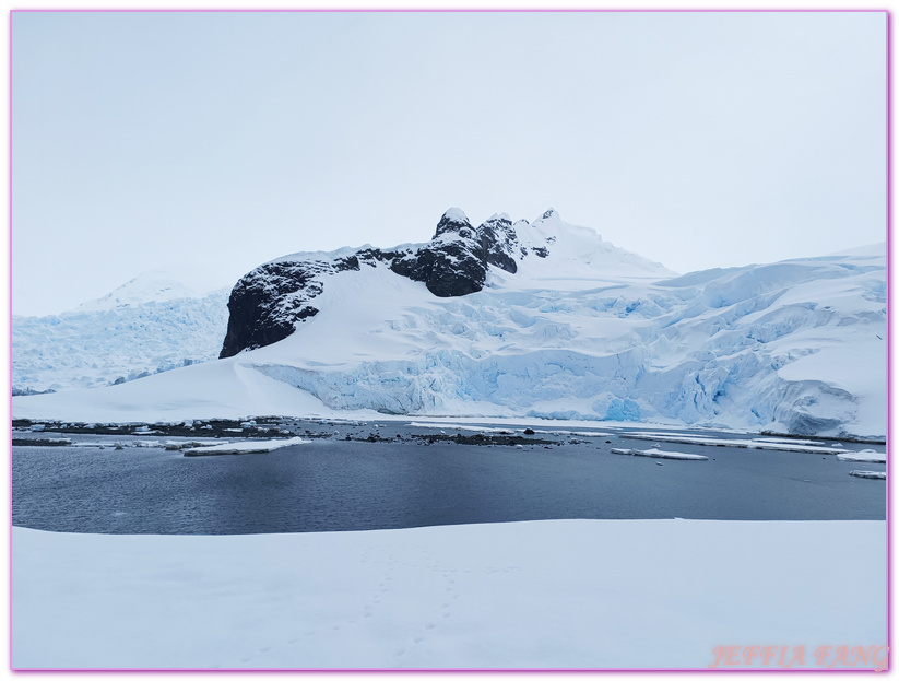 丹科島Danco Island,南極Antarctica,南極半島Antarctic Peninsula,南極旅遊,天堂灣Paradise Bay,巴布亞企鵝,布朗站Brown,極地旅遊,鳳凰旅遊