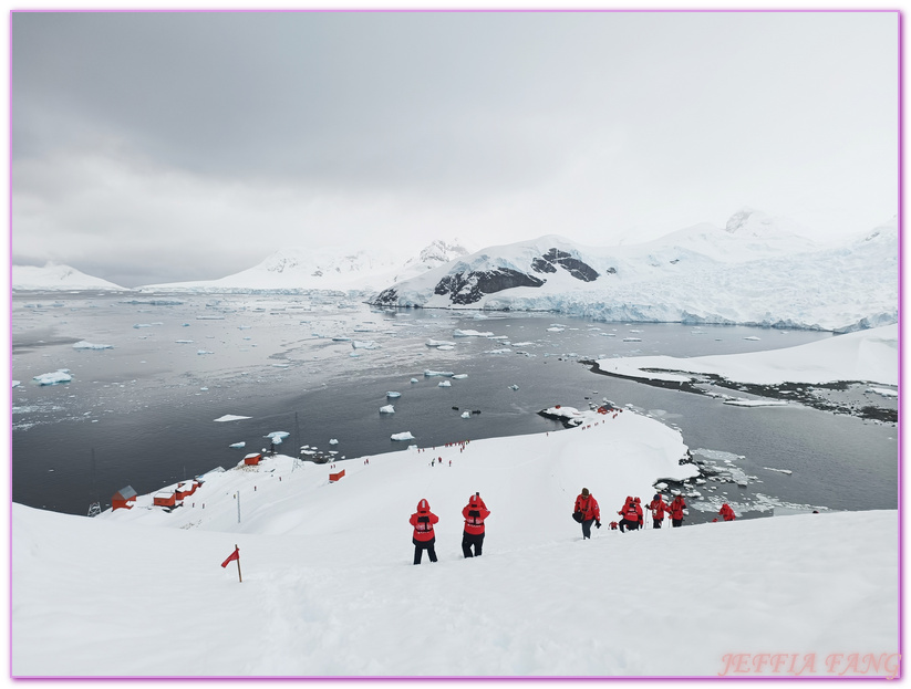 丹科島Danco Island,南極Antarctica,南極半島Antarctic Peninsula,南極旅遊,天堂灣Paradise Bay,巴布亞企鵝,布朗站Brown,極地旅遊,鳳凰旅遊