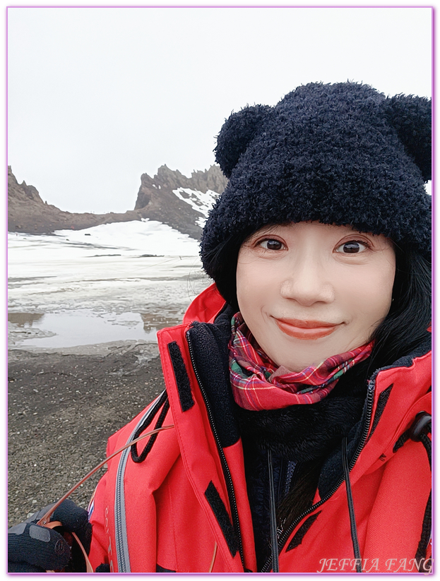 世界極地之旅,半月島Halfmoon Island,南極Antarctica,南設得蘭群島South Shetlands,帽帶企鵝,捕鯨者灣Whalers Bay,欺騙島Deception Island,海神風箱,羅納德山丘（Ronald Hill）,龐洛PONANT郵輪星輝號LE LYRIAL