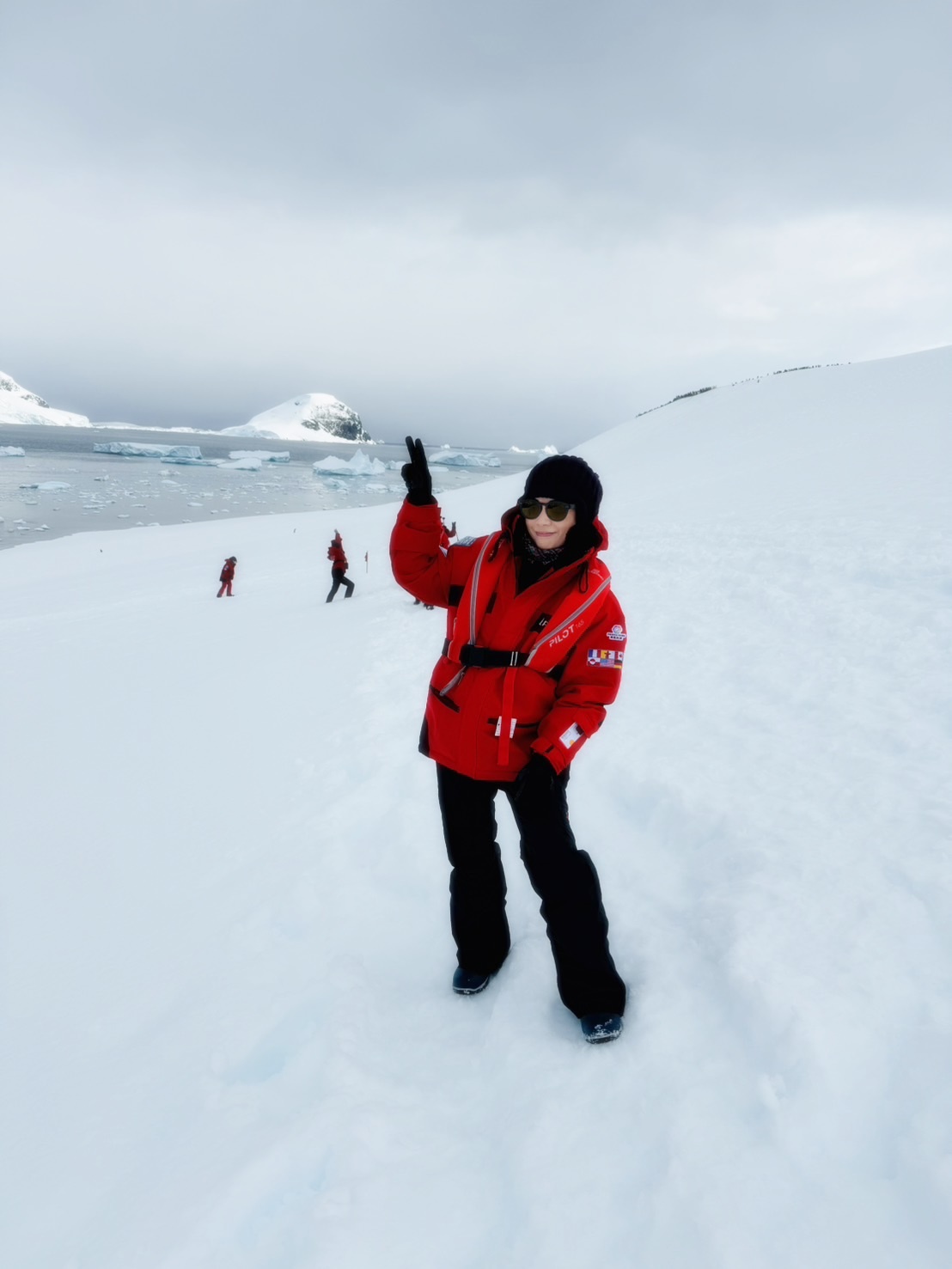 2024年南極旅遊,世界極地之旅,南極Antarctica,南極企鵝,南極冰原,南極冰川,南極冰架,南極探險團隊,鳳凰旅遊,龐洛PONANT郵輪星輝號LE LYRIAL